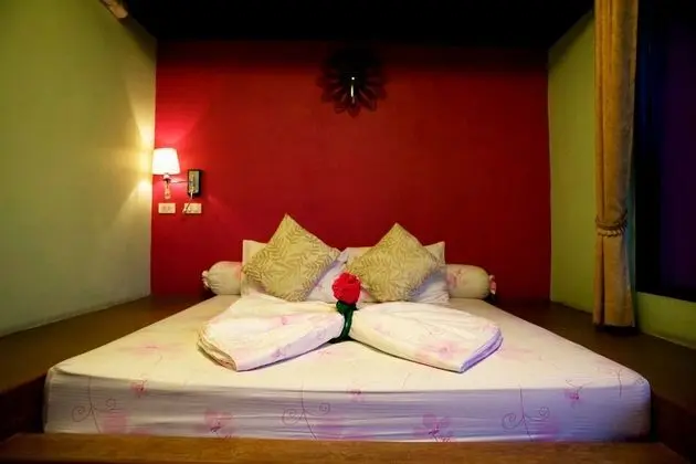Deluxe Double Bed Garden View