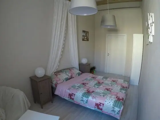 Tek Büyük Yataklı Oda, Ortak Banyo