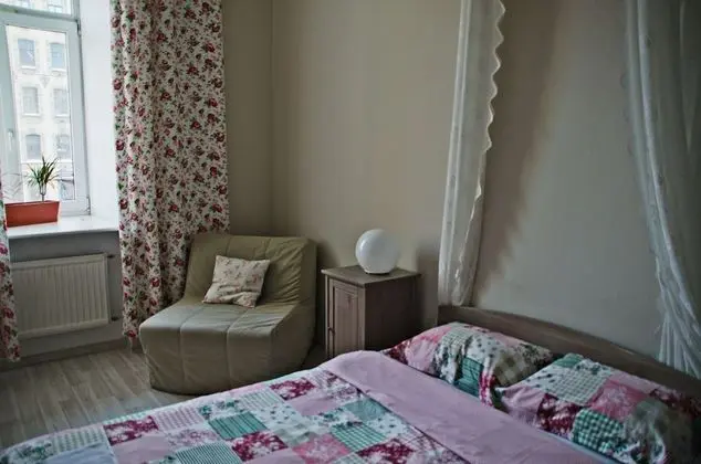 Tek Büyük Yataklı Oda, Ortak Banyo