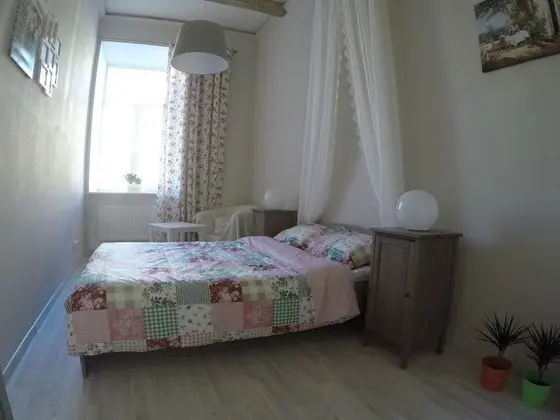 Tek Büyük Yataklı Oda, Ortak Banyo