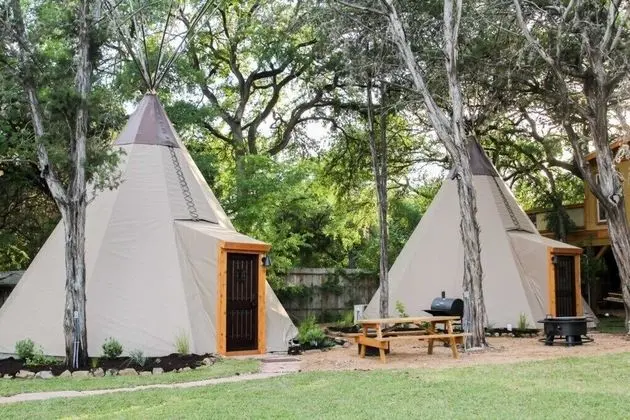 Kulübe (Sweet Grass #1- Tipis on the Guadalup)