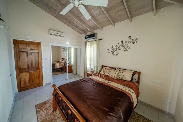 Villa, 3 Yatak Odası, Sıcak Su Havuzu