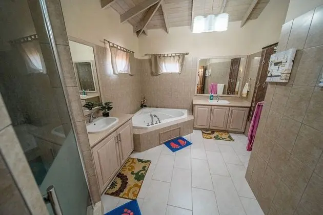 Villa, 3 Yatak Odası, Sıcak Su Havuzu