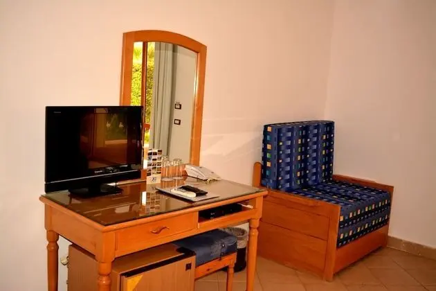 Comfort Tek Büyük veya İki Ayrı Yataklı Oda, Deniz Manzaralı