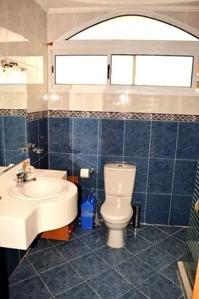 Üç Kişilik Oda