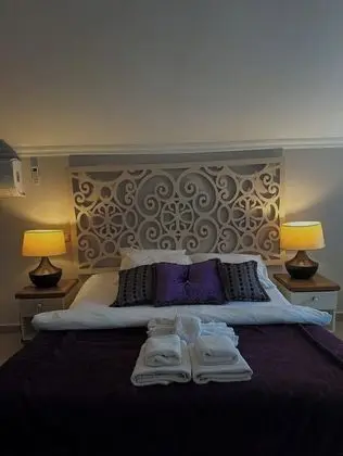 Tek Büyük Yataklı Oda, Sıcak Su Küveti