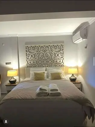Tek Büyük Yataklı Oda, Sıcak Su Küveti