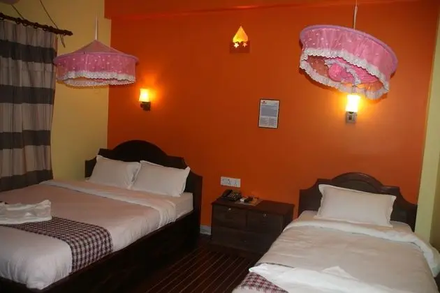 Deluxe Tek Büyük Yataklı Oda, Teras, Tepe Manzaralı