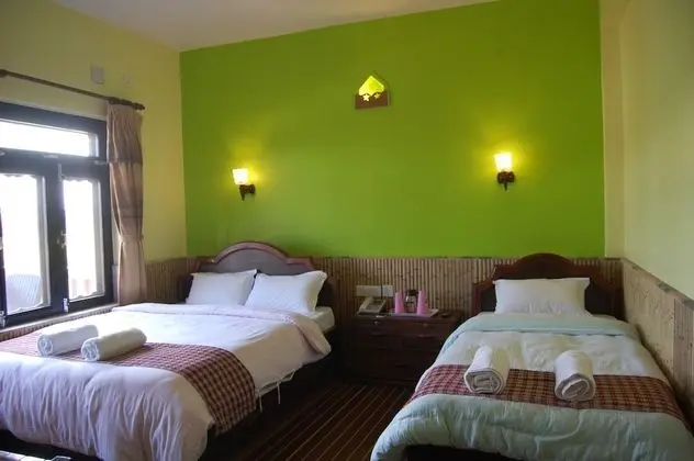 Deluxe Tek Büyük Yataklı Oda, Teras, Tepe Manzaralı