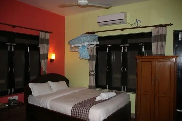 Deluxe Tek Büyük Yataklı Oda, Teras, Tepe Manzaralı
