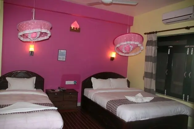 Deluxe Tek Büyük Yataklı Oda, Teras, Tepe Manzaralı