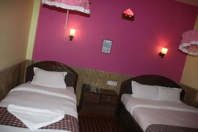 Deluxe Tek Büyük Yataklı Oda, Teras, Tepe Manzaralı