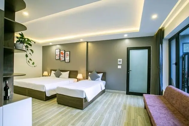 Deluxe Üç Kişilik Oda, Bahçe Manzaralı