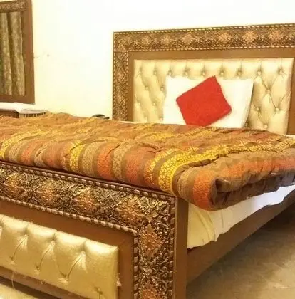 Standard Tek Büyük Yataklı Oda