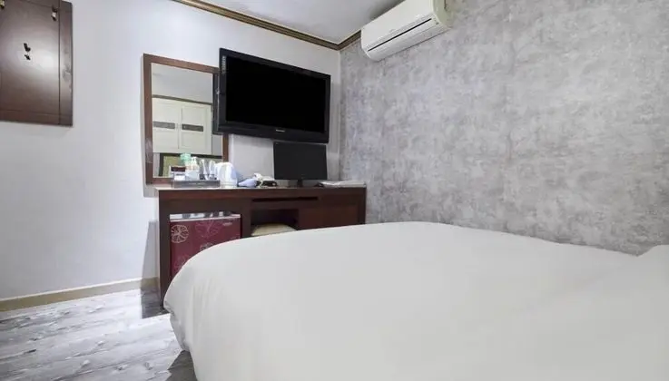 Standard Oda (Massage Bed)