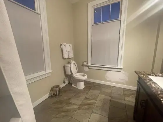 Ev