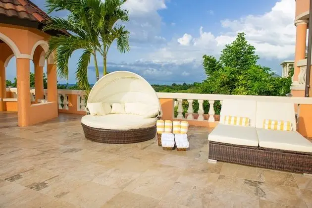 Deluxe Villa, 5 Yatak Odası, Okyanus Manzaralı, Havuz Kenarı
