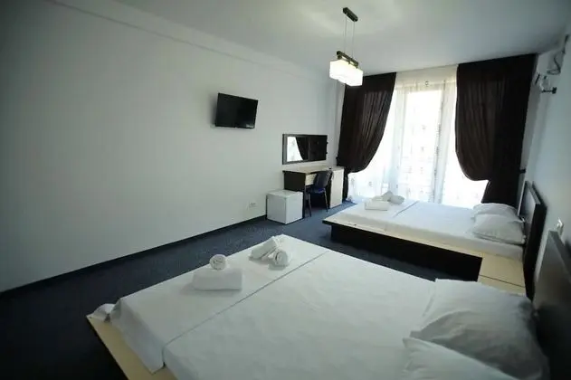 Dört Kişilik Oda, Kanal Manzaralı