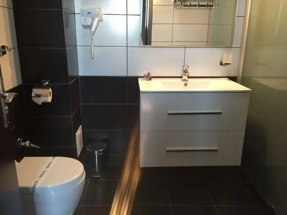 Dört Kişilik Oda, Kanal Manzaralı