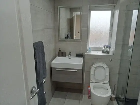 Premium Tek Büyük Yataklı Oda, Sigara İçilmez, Kısmi Deniz Manzaralı