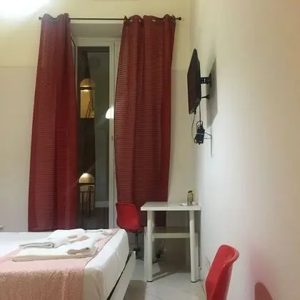 Business Tek Büyük Yataklı Oda