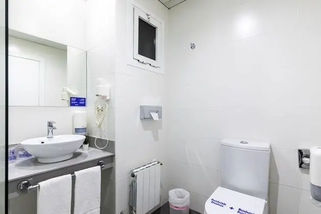 Standard Tek Büyük veya İki Ayrı Yataklı Oda