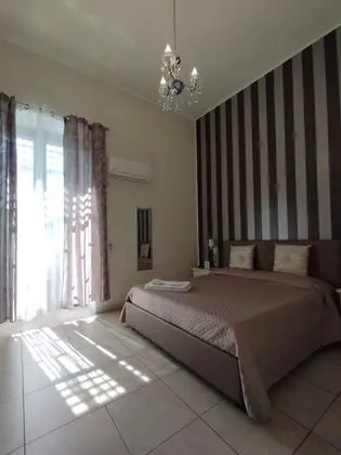 Standard Tek Büyük Yataklı Oda, Banyolu/Duşlu