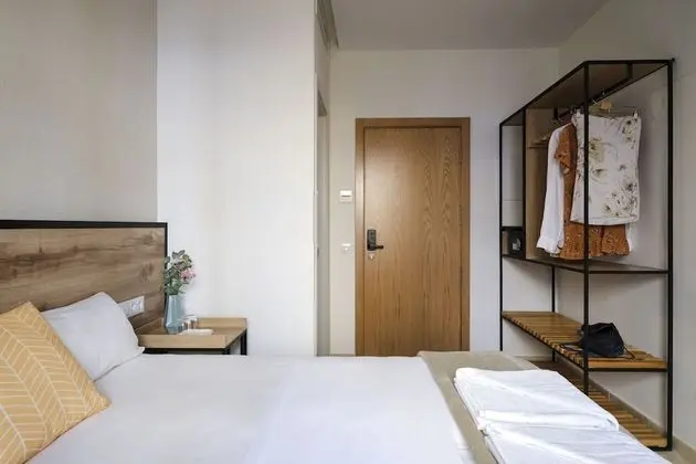 Tek Büyük veya İki Ayrı Yataklı Oda, Balkon