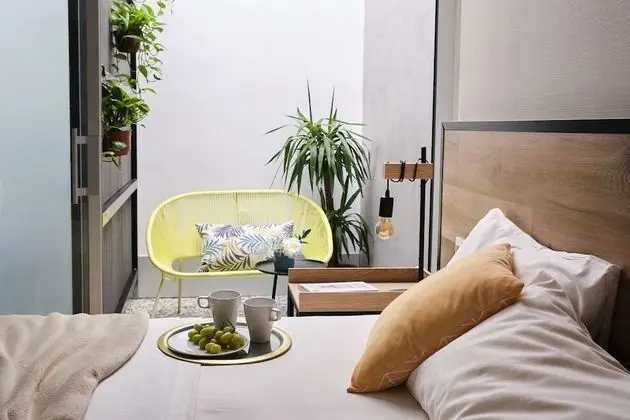 Tek Büyük veya İki Ayrı Yataklı Oda, Veranda