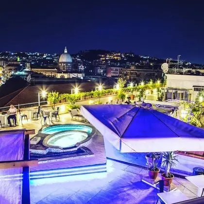 Standard Tek Büyük veya İki Ayrı Yataklı Oda