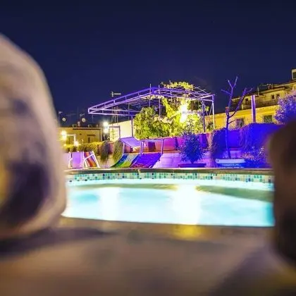 Standard Tek Büyük veya İki Ayrı Yataklı Oda