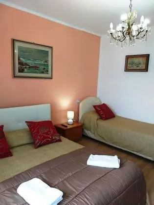 Üç Kişilik Oda, Ortak Banyo