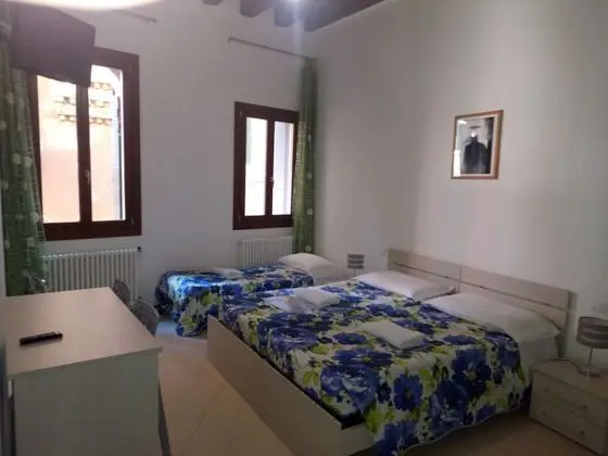 Classic Üç Kişilik Oda