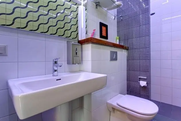 Comfort Tek Büyük Yataklı Oda, 1 Büyük (Queen) Boy Yatak ve Çekyat, Balkon, Bahçe Manzaralı