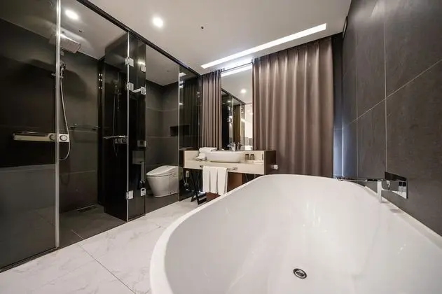 Superior Family Room City (Bath)