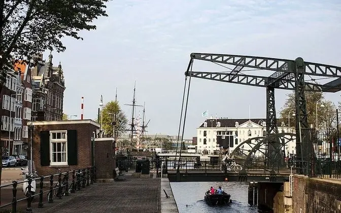 Apart Daire, Kanal Manzaralı