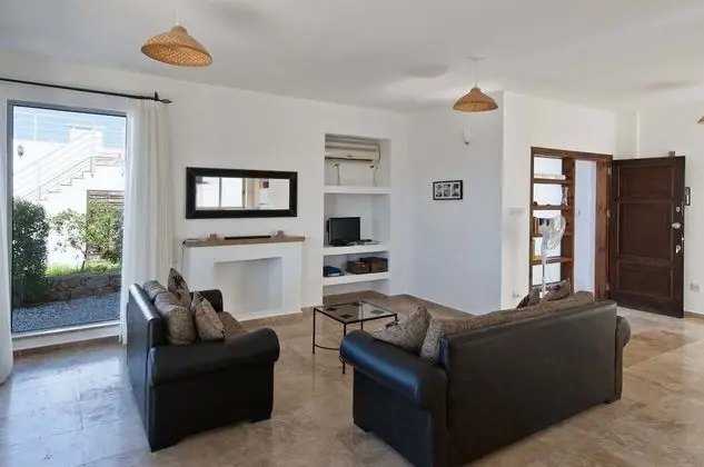 Villa, Havuz Manzaralı