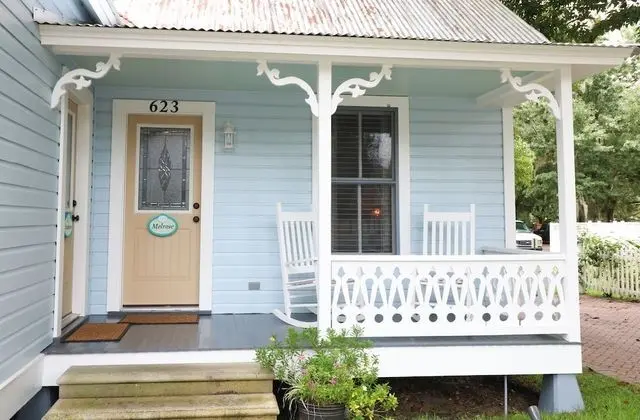 Melrose Cottage (Mills-Pound Cottages) Pet-Friendly