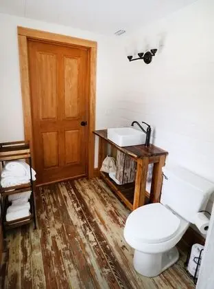 Melrose Cottage (Mills-Pound Cottages) Pet-Friendly