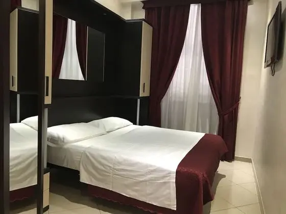 Tek Büyük veya İki Ayrı Yataklı Oda