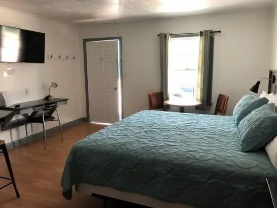 Classic Room, 1 King Bed No Pets