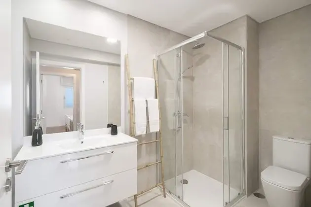Basic Apart Daire, Birden Çok Yatak, Deniz Manzaralı