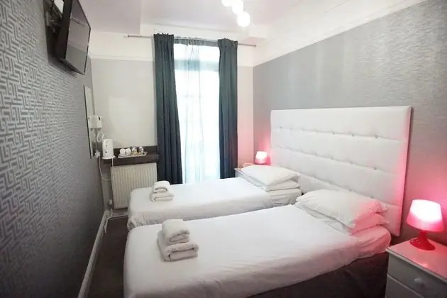 İki Ayrı Yataklı Oda