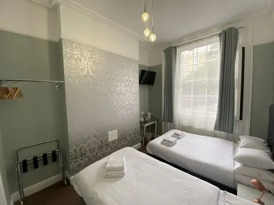 İki Ayrı Yataklı Oda