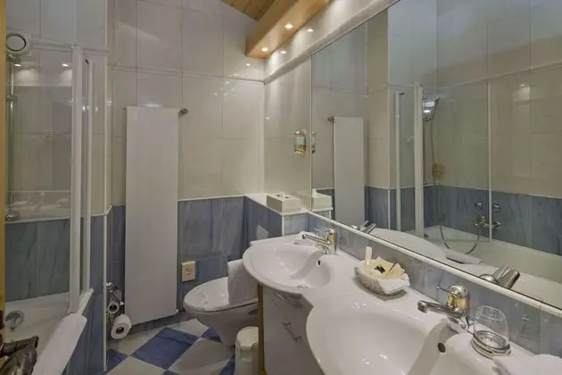 Deluxe Tek Büyük Yataklı Oda, 2 Tek Kişilik Yatak, Dağ Manzaralı