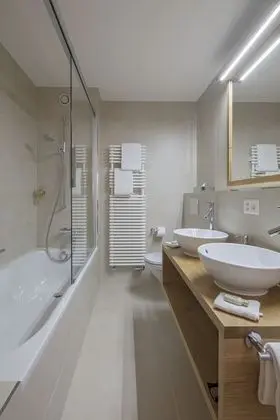 Deluxe Tek Büyük Yataklı Oda, 2 Tek Kişilik Yatak, Dağ Manzaralı