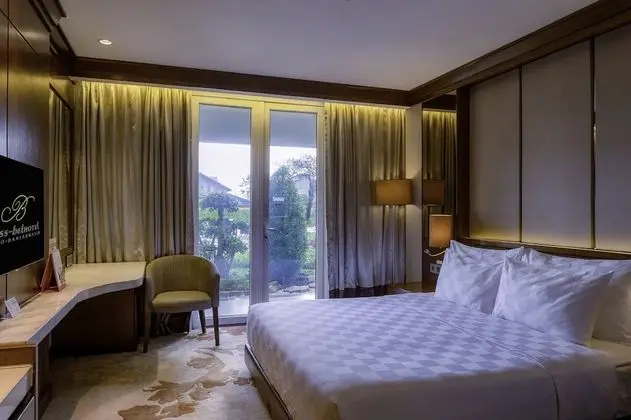 Deluxe Tek Büyük Yataklı Oda (Pool Terrace)