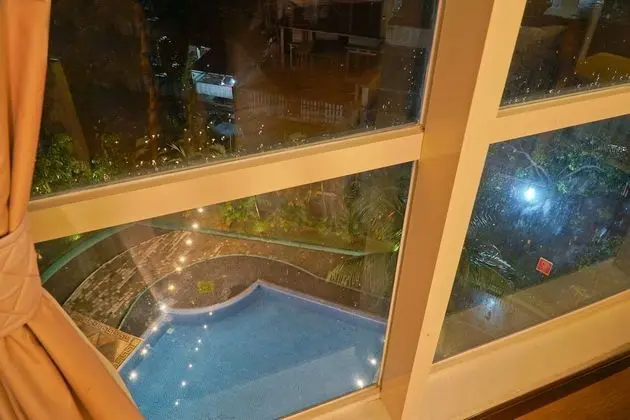 Deluxe İki Ayrı Yataklı Oda, Havuz Manzaralı