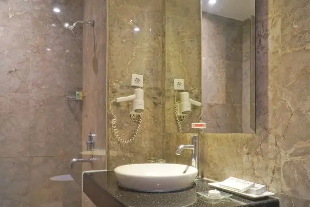 Deluxe İki Ayrı Yataklı Oda, Havuz Manzaralı