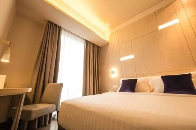 Deluxe Tek Büyük Yataklı Oda